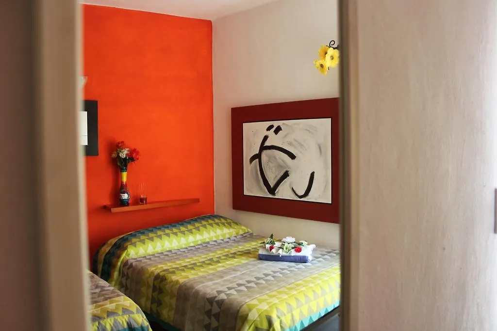Casa Camelia B&B Playa del Carmen 2*,  Mexico