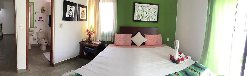 Casa Camelia B&B Playa del Carmen Bed & Breakfast